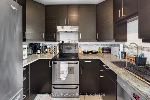 641 Ossington Avenue, ON M6G 3T6