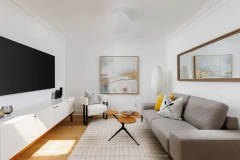 33 Webster Avenue, ON M5R 1N6