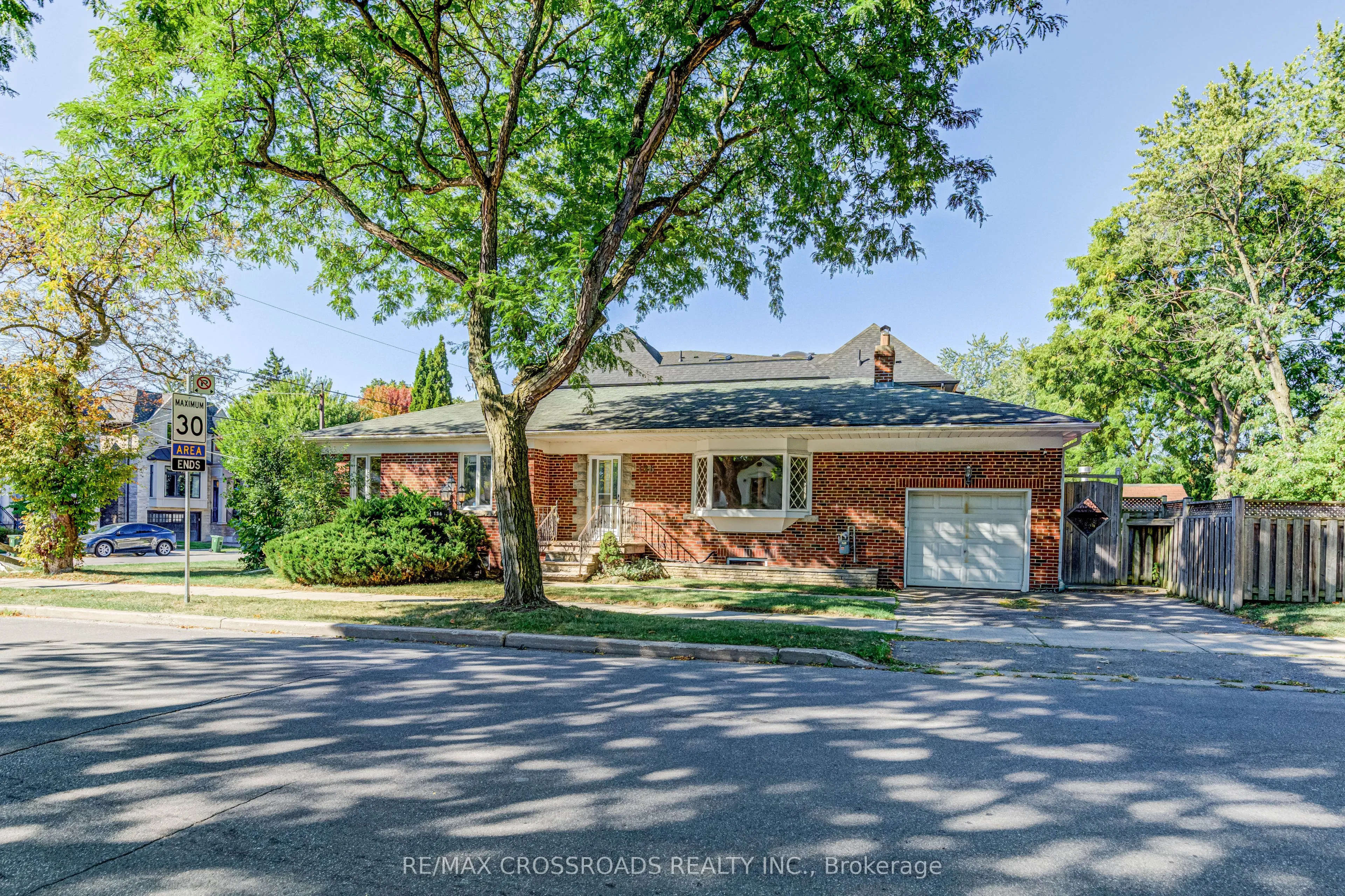 156 Florence Avenue, ON M2N 1G4