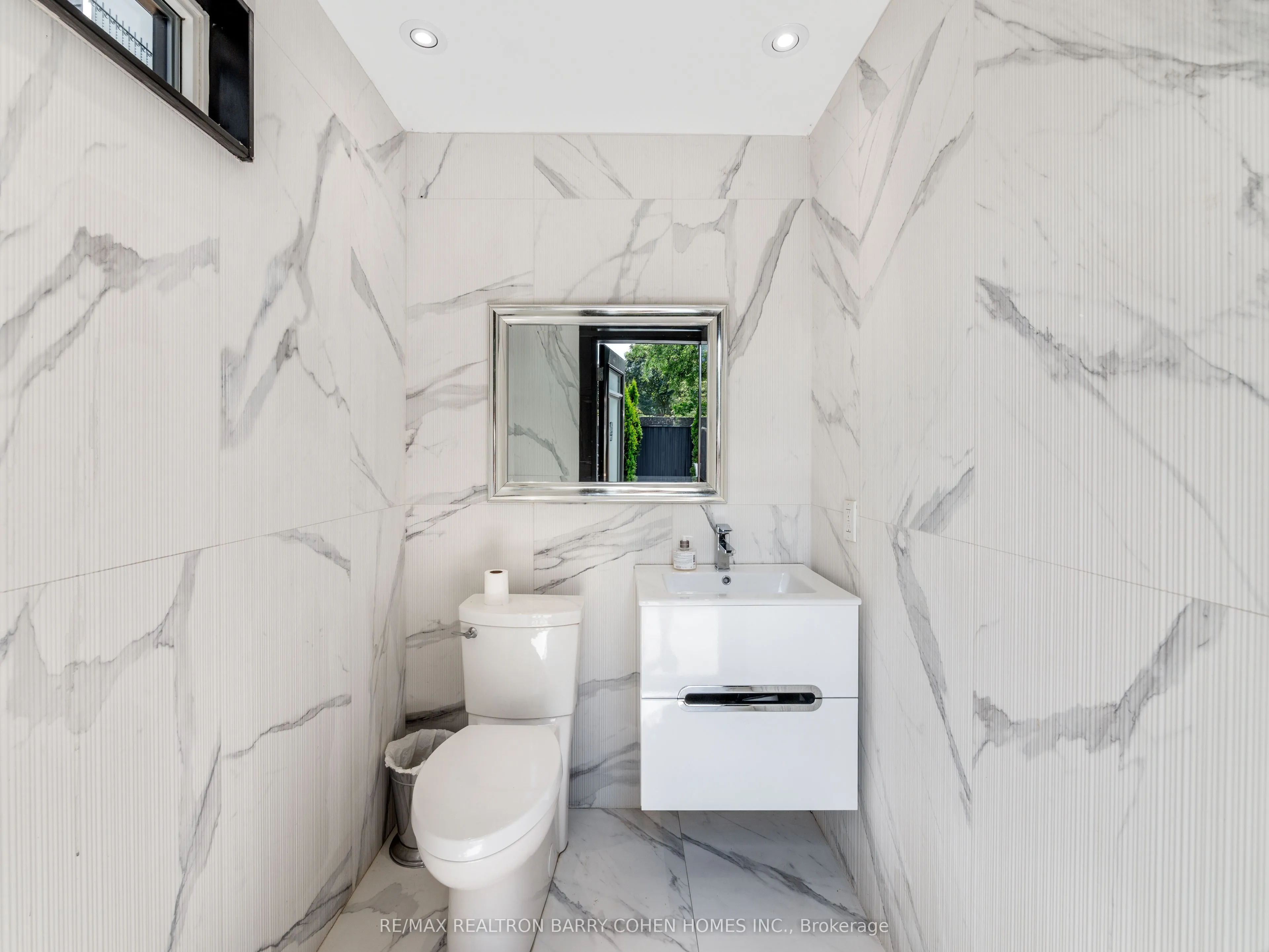 327 Cortleigh Boulevard, ON M5N 1R2