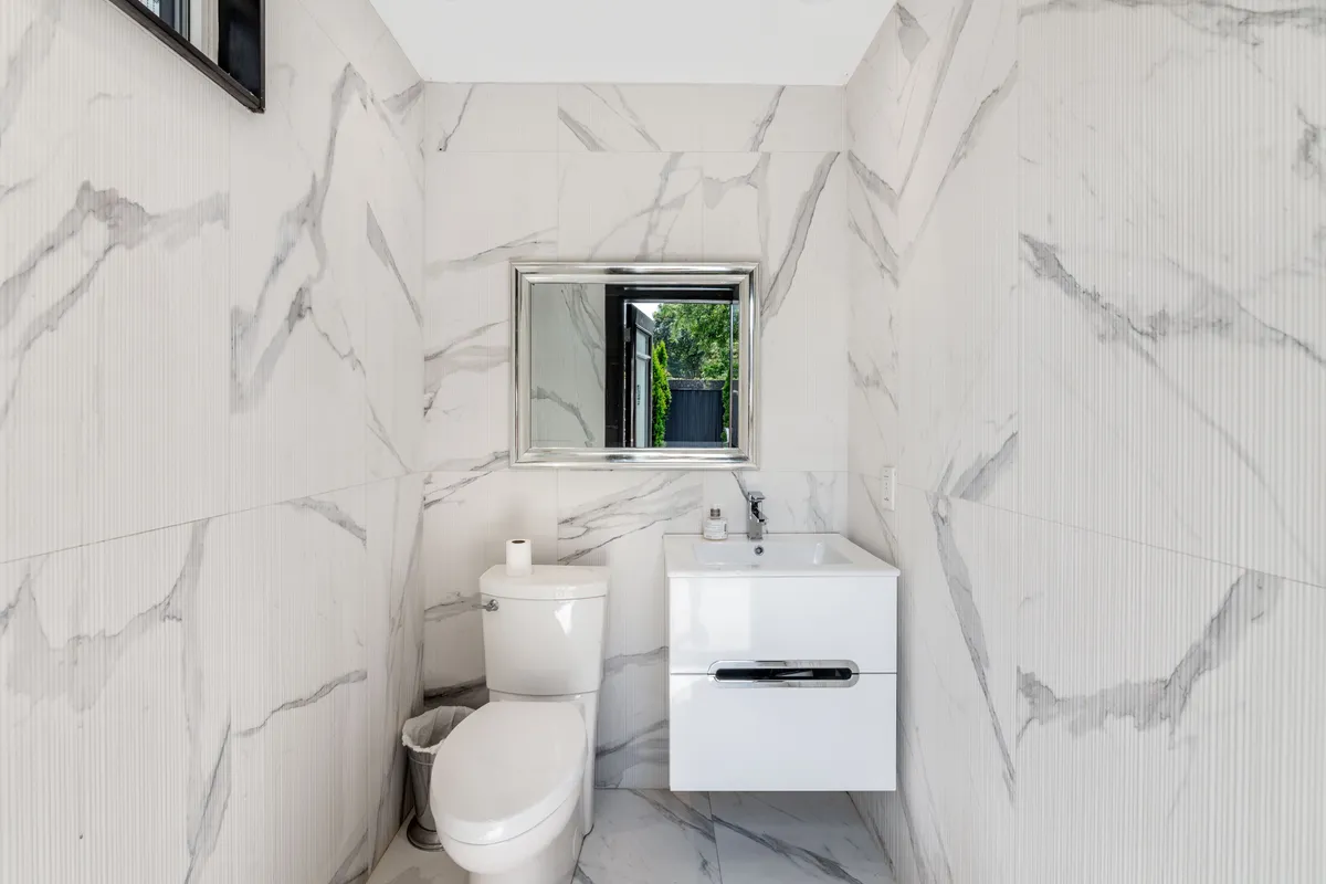 327 Cortleigh Boulevard, ON M5N 1R2