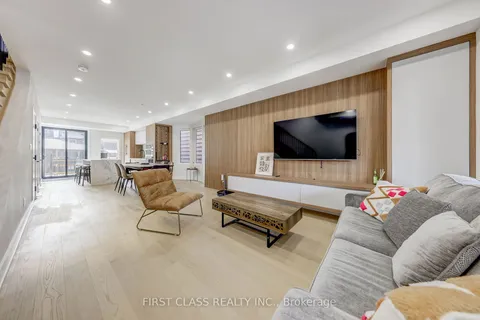 431 Roxton Road, ON M6G 3R5