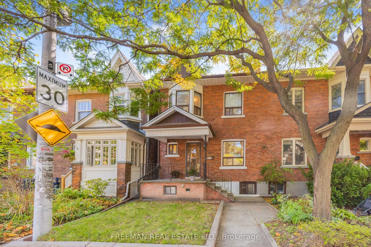 21 London Street, ON M6G 1M8