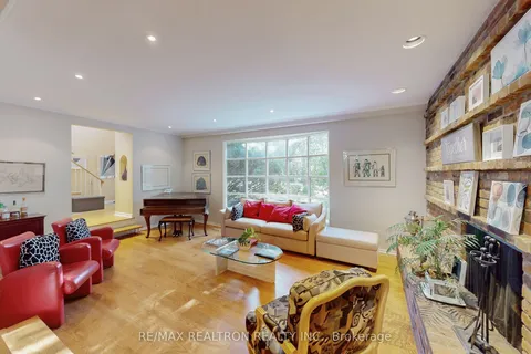 1 Vyner Road, ON M2L 2N3