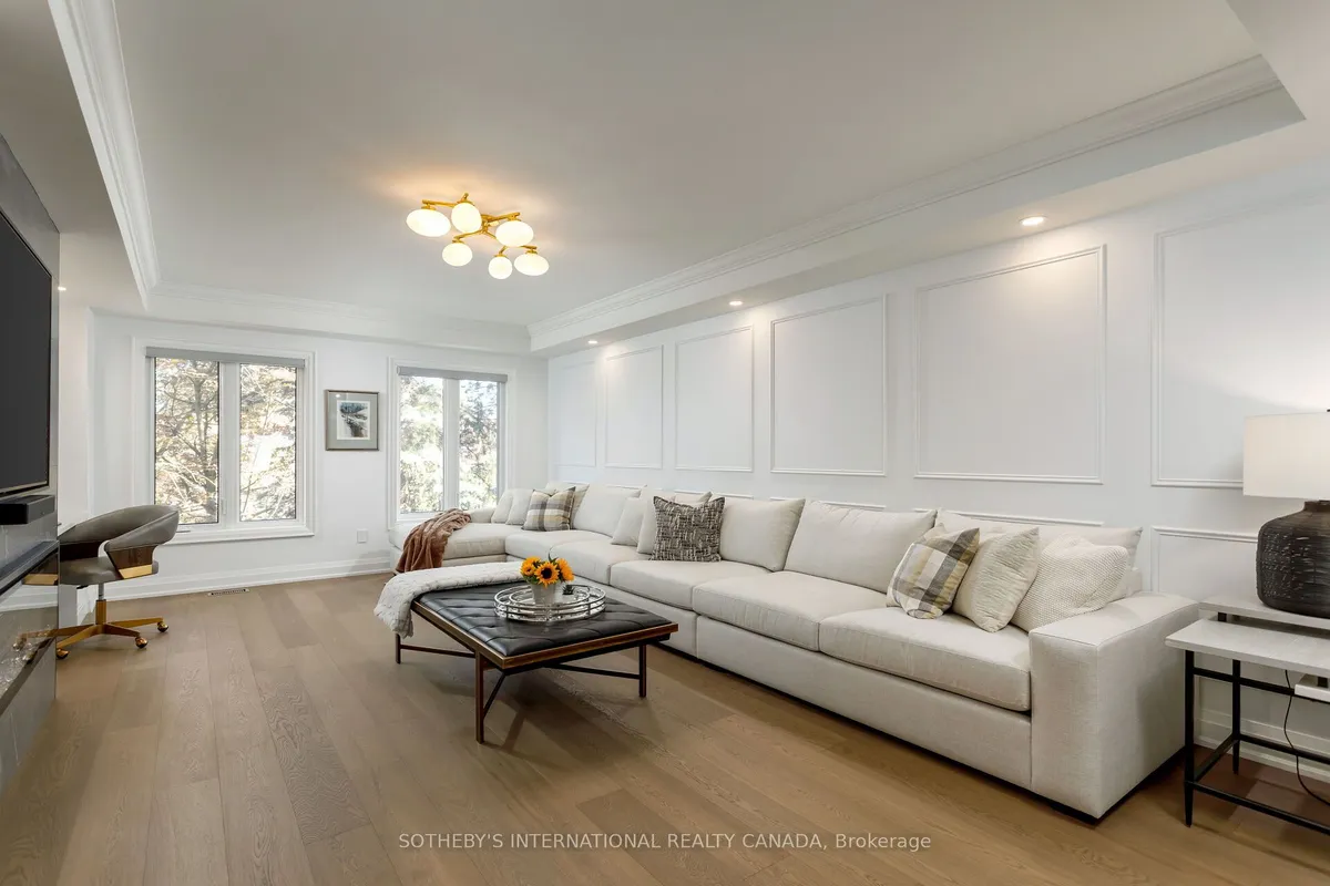 262 Spadina Road, ON M5R 2V1