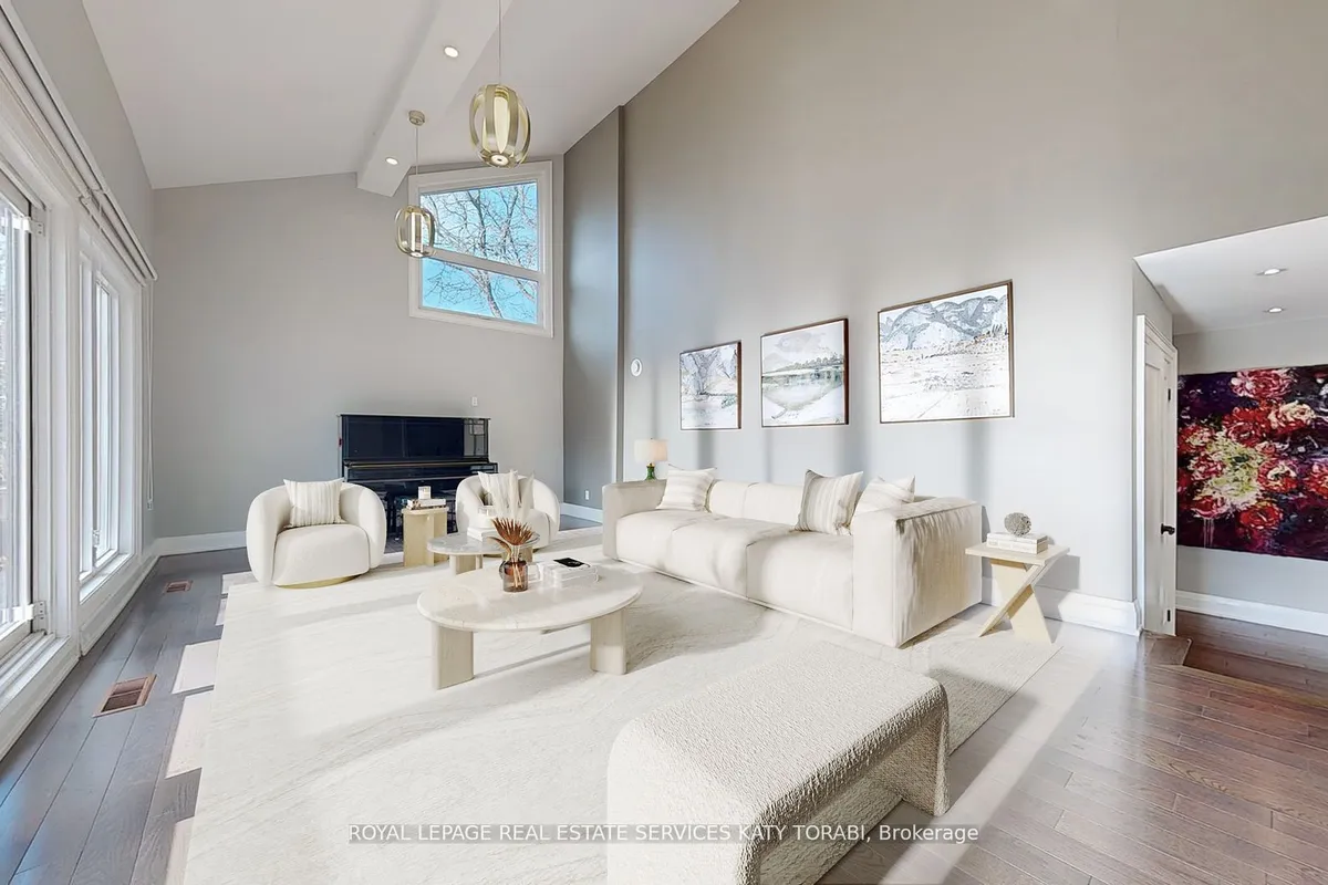 136 Denlow Boulevard, ON M3B 3J2