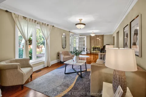 32 Mossgrove Trail, ON M2L 2W3