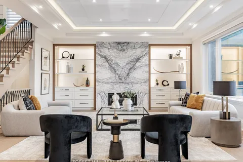 39 Rippleton Road, ON M3B 1H4