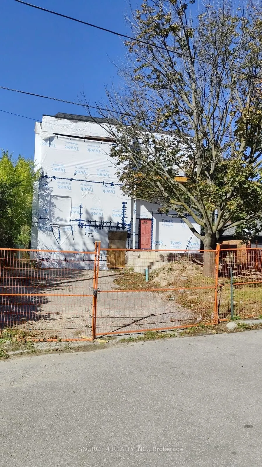 30 Irvington Crescent, ON M2N 2Z1