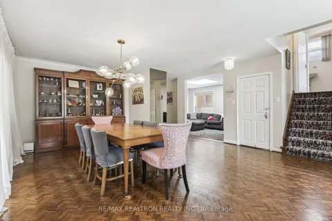 22 Midvale Road, ON M3H 3H9