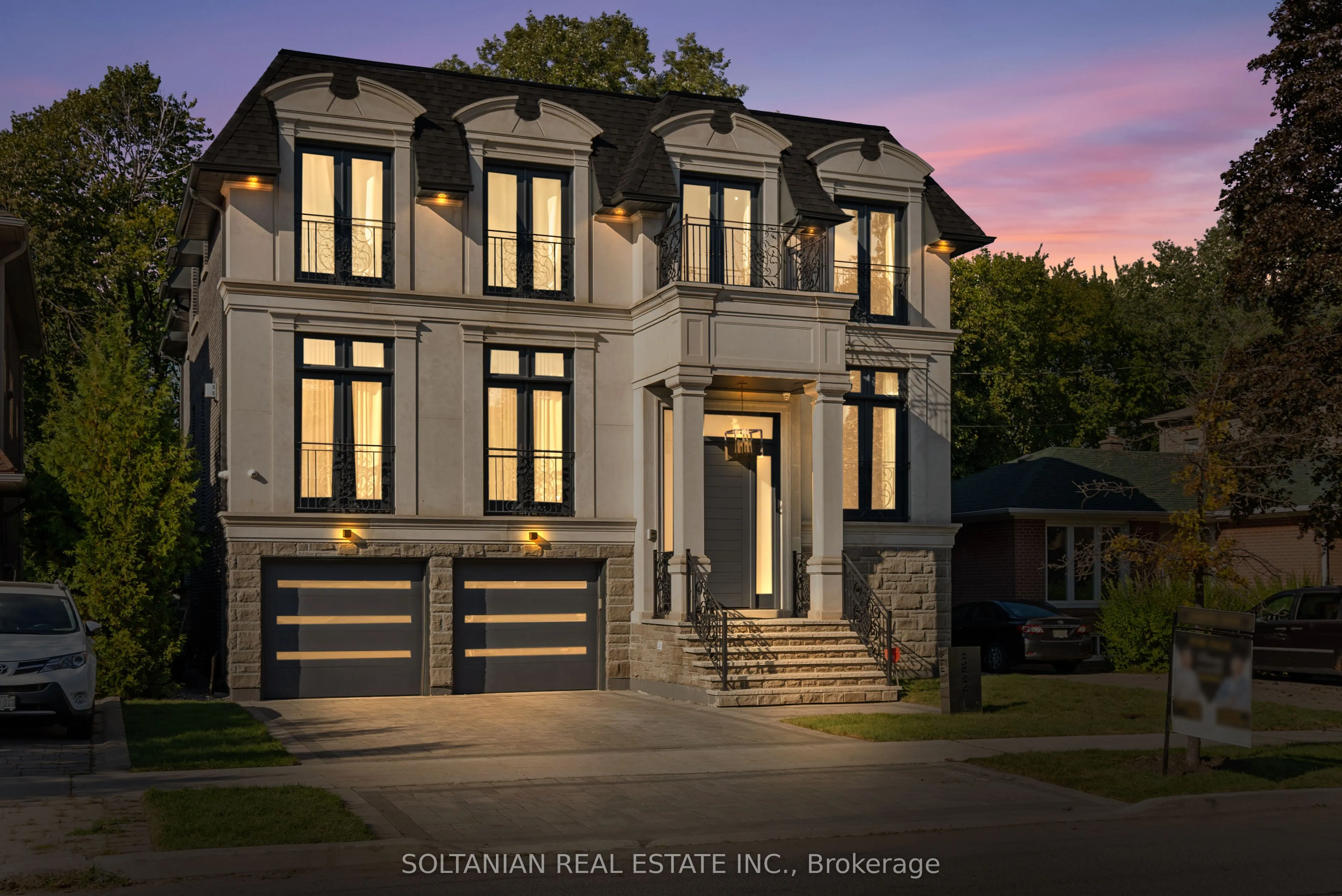 352 Patricia Avenue, ON M2R 2M7