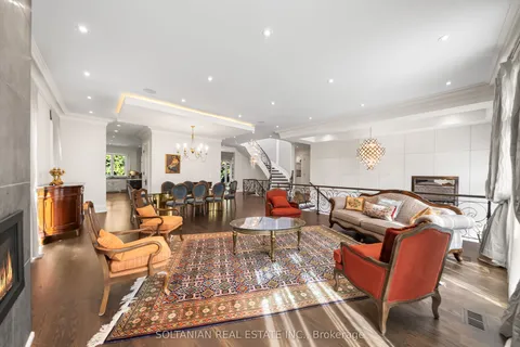 352 Patricia Avenue, ON M2R 2M7