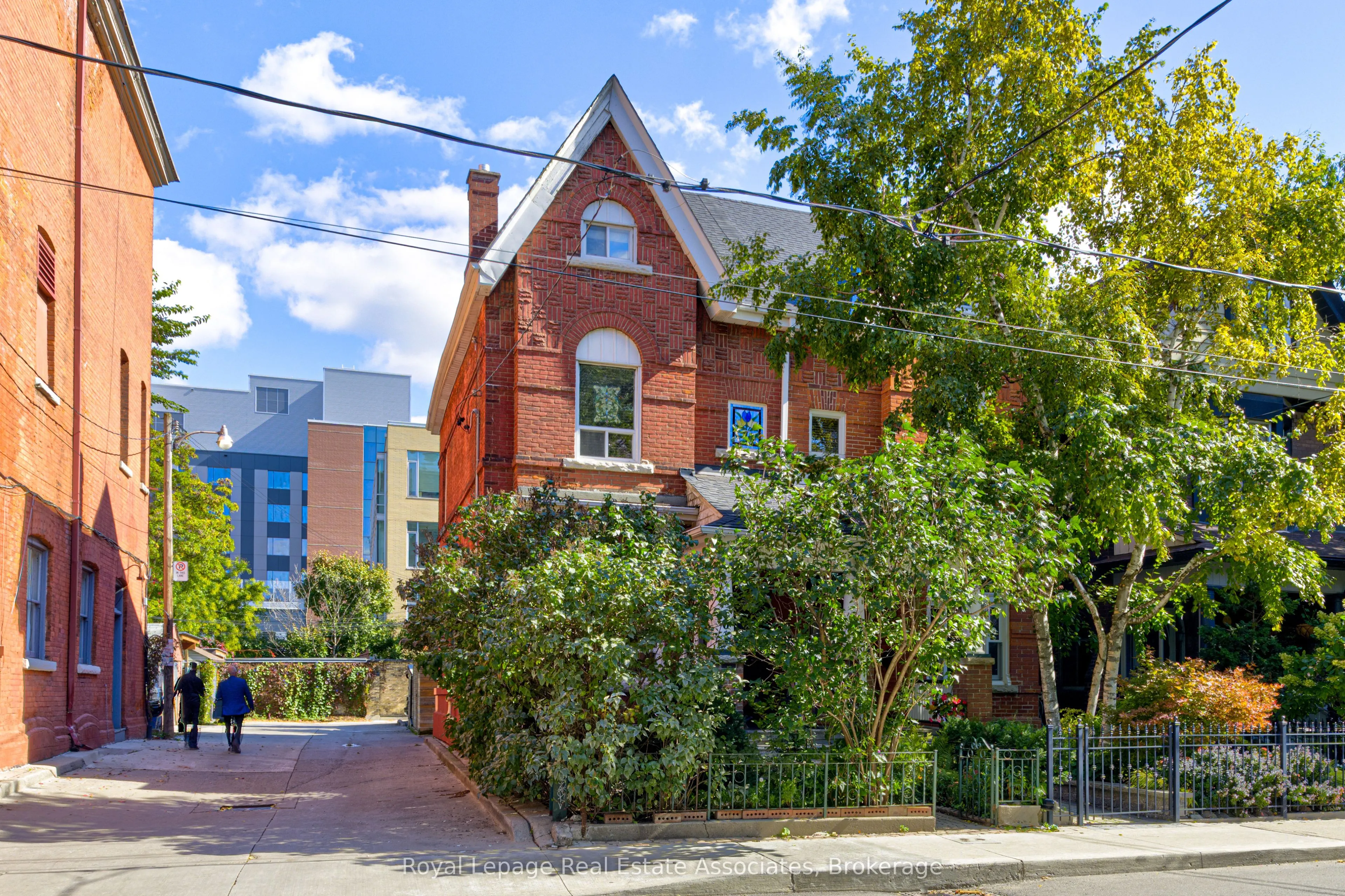 101 Dovercourt Road, ON M6J 3C2