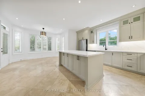 125 Kingsdale Avenue, ON M2N 3W5