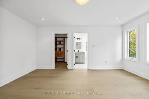 125 Kingsdale Avenue, ON M2N 3W5