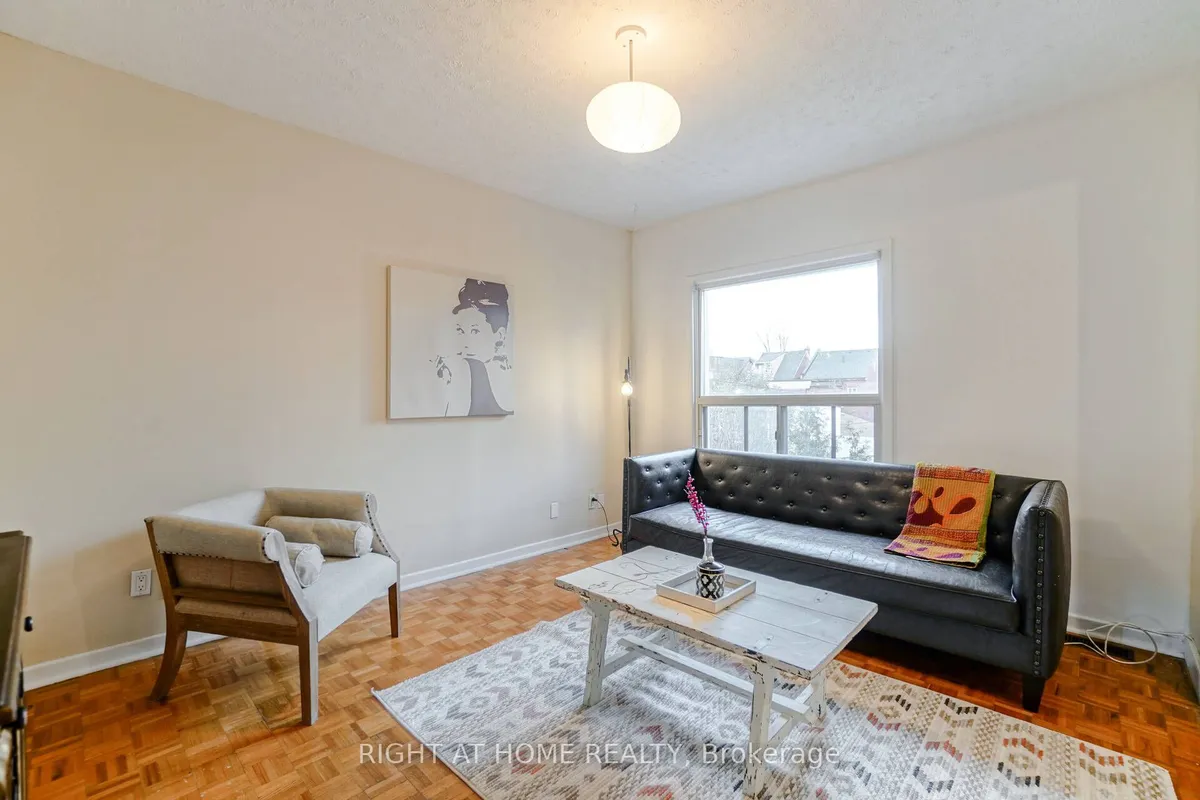 125 Lisgar Street, ON M6J 3G4