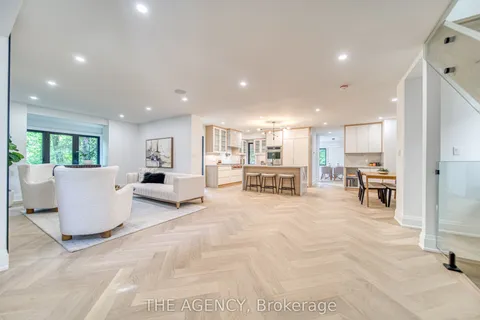 16 Duncannon Drive, ON M5P 2M1