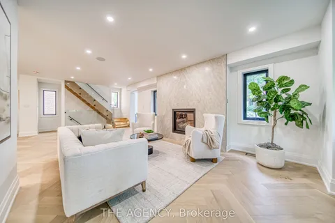 16 Duncannon Drive, ON M5P 2M1