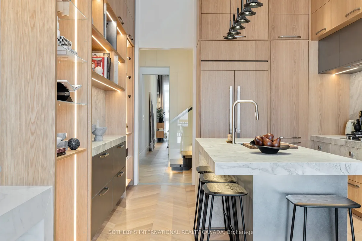 566 Delaware Avenue, ON M6H 2V2