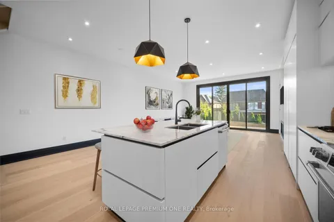 683 Glencairn Avenue, ON M6B 1Z8