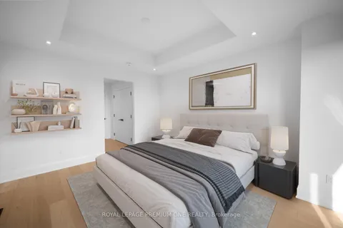 683 Glencairn Avenue, ON M6B 1Z8