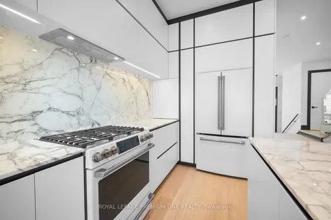 683 Glencairn Avenue, ON M6B 1Z8