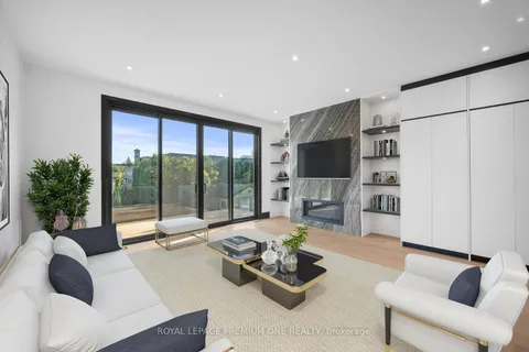 683 Glencairn Avenue, ON M6B 1Z8