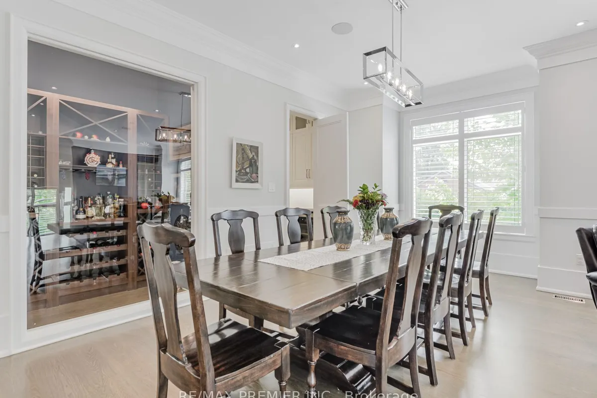 111 Codsell Avenue, ON M3H 3W2