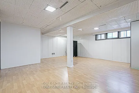 168 Mckee Avenue, ON M2N 4C7