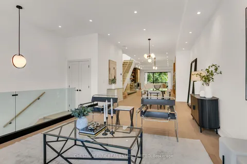 1031 Spadina Road, ON M5N 2M7