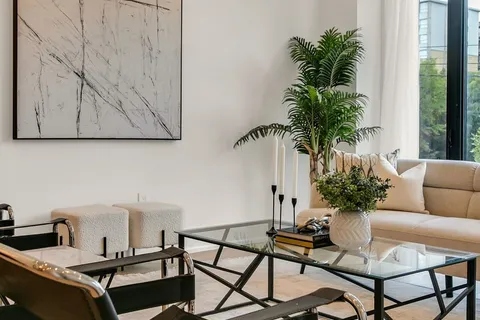 1031 Spadina Road, ON M5N 2M7