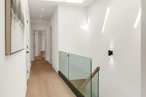 1031 Spadina Road, ON M5N 2M7