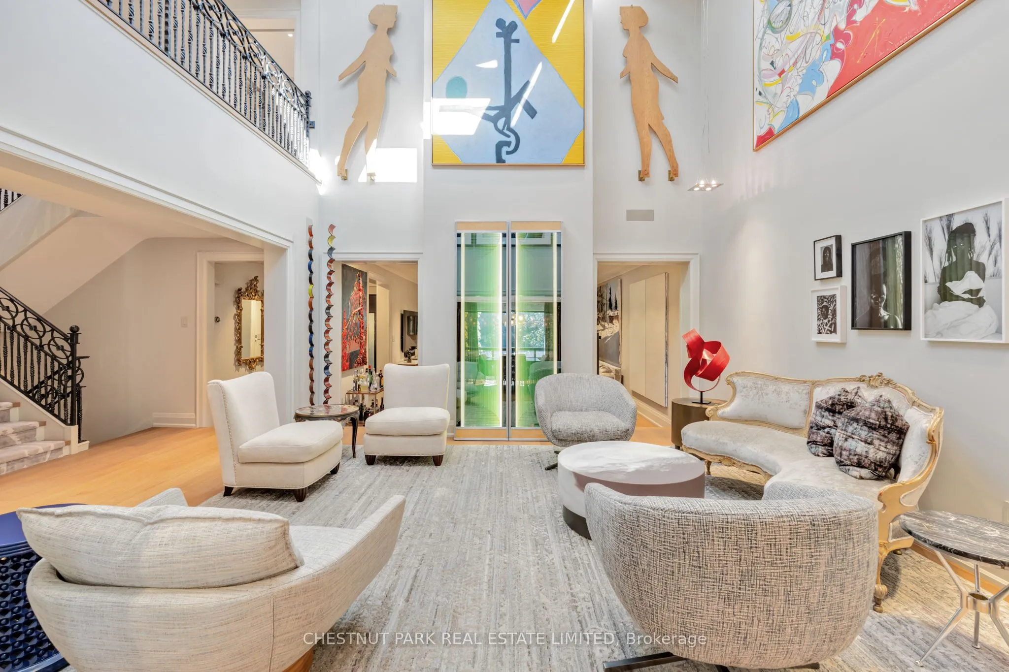 84 Oriole Road, ON M4V 2G1