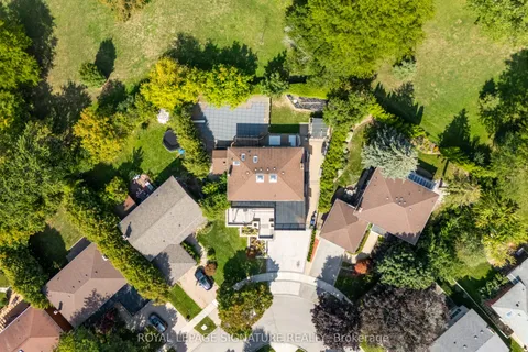 88 Olsen Drive, ON M3A 3J3