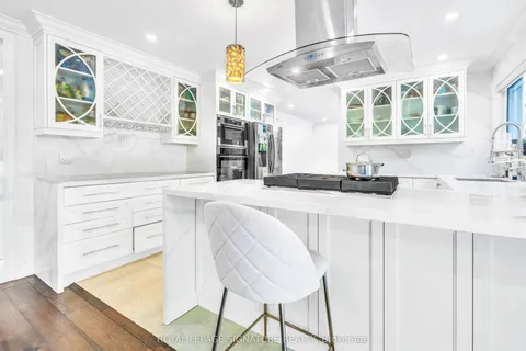 88 Olsen Drive, ON M3A 3J3