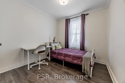 285 Robina Avenue, ON M6C 3Y9