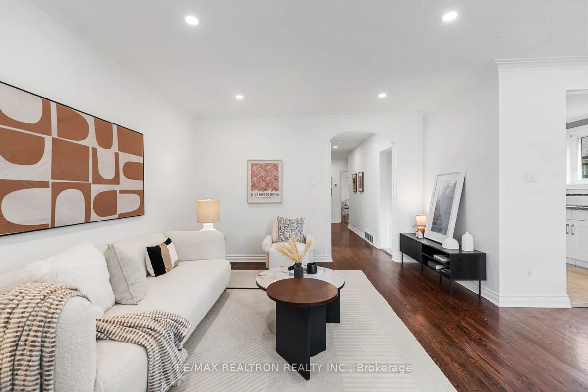 195 Honiton Street, ON M3H 5N5