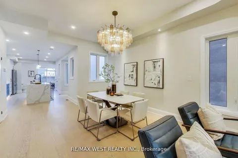 21 Rolyat Street, ON M6J 1S5