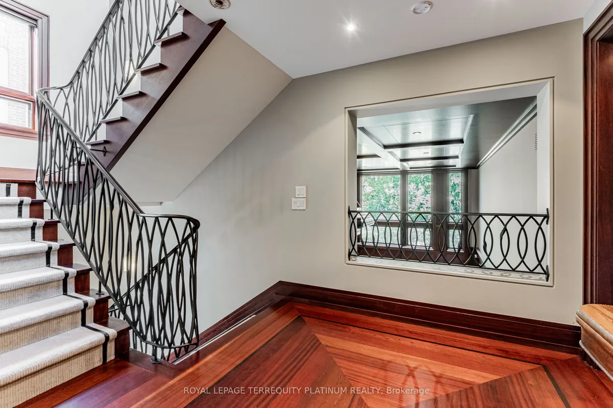 177 Roxborough Drive, ON M4W 1X7