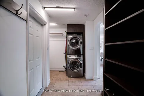 244 Waterloo Avenue, ON M3H 3Z4