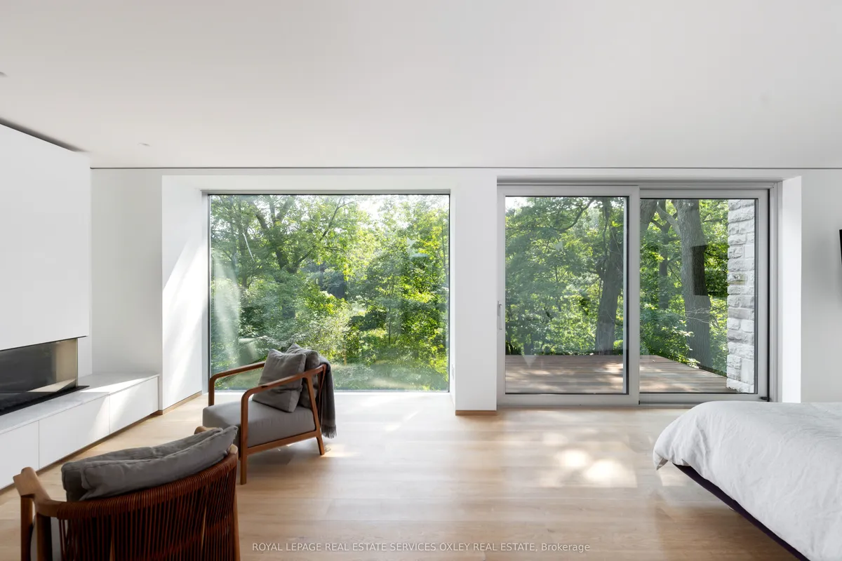 11 Beaumont Road, ON M4W 1V4