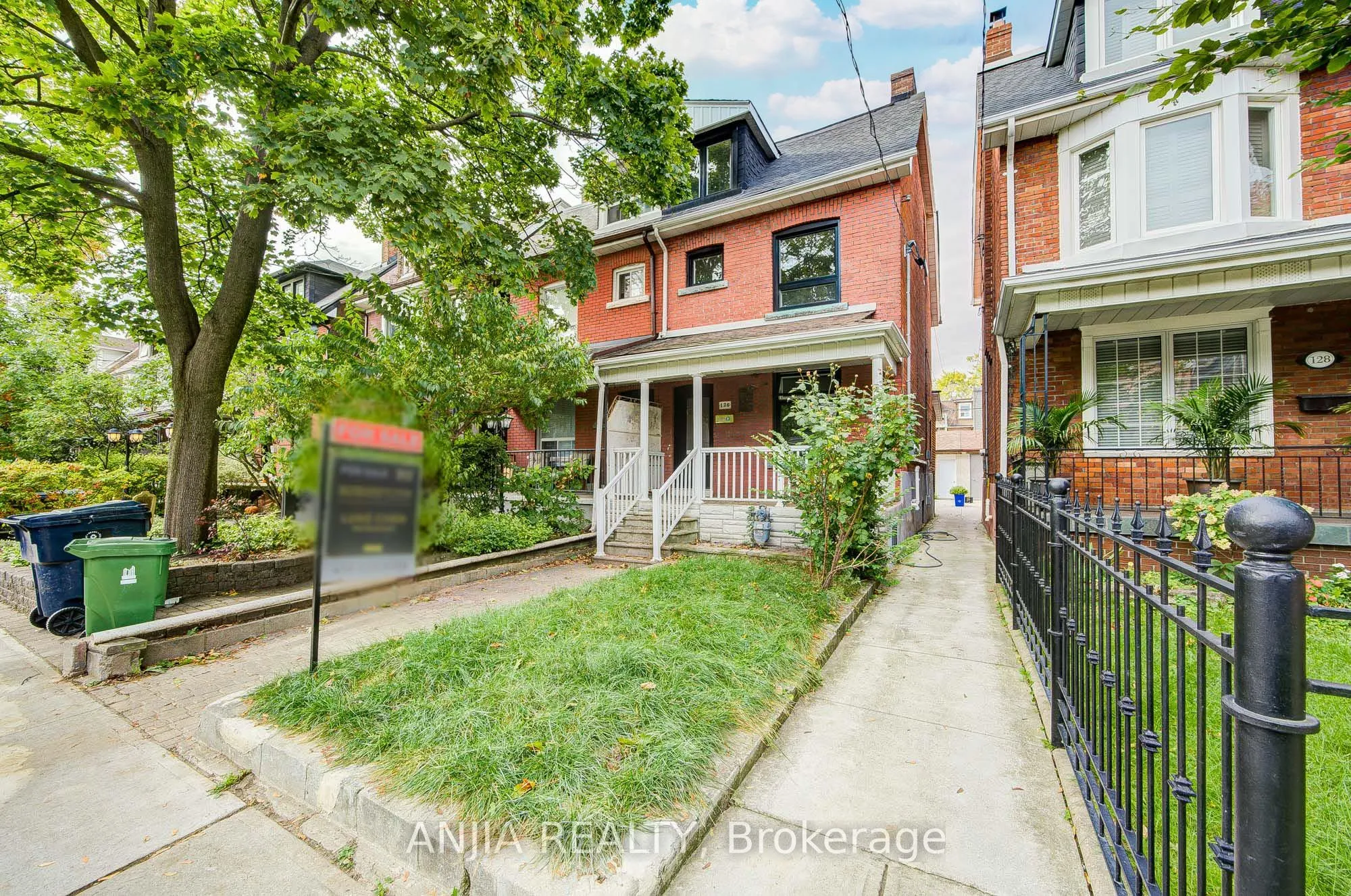 126 Grace Street, ON M6J 2S2