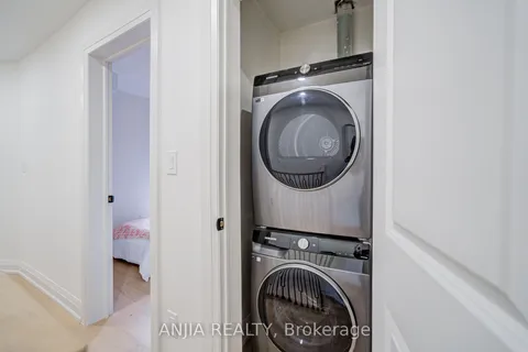 126 Grace Street, ON M6J 2S2