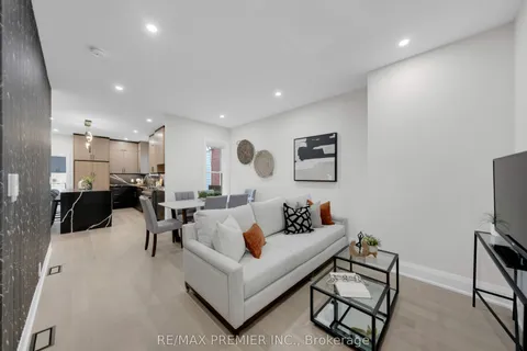 388 Crawford Street, ON M6J 2V9