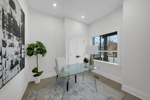 388 Crawford Street, ON M6J 2V9