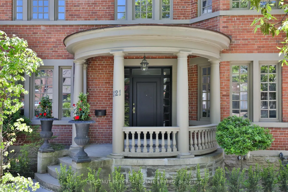 121 Roxborough Drive, ON M4W 1X5