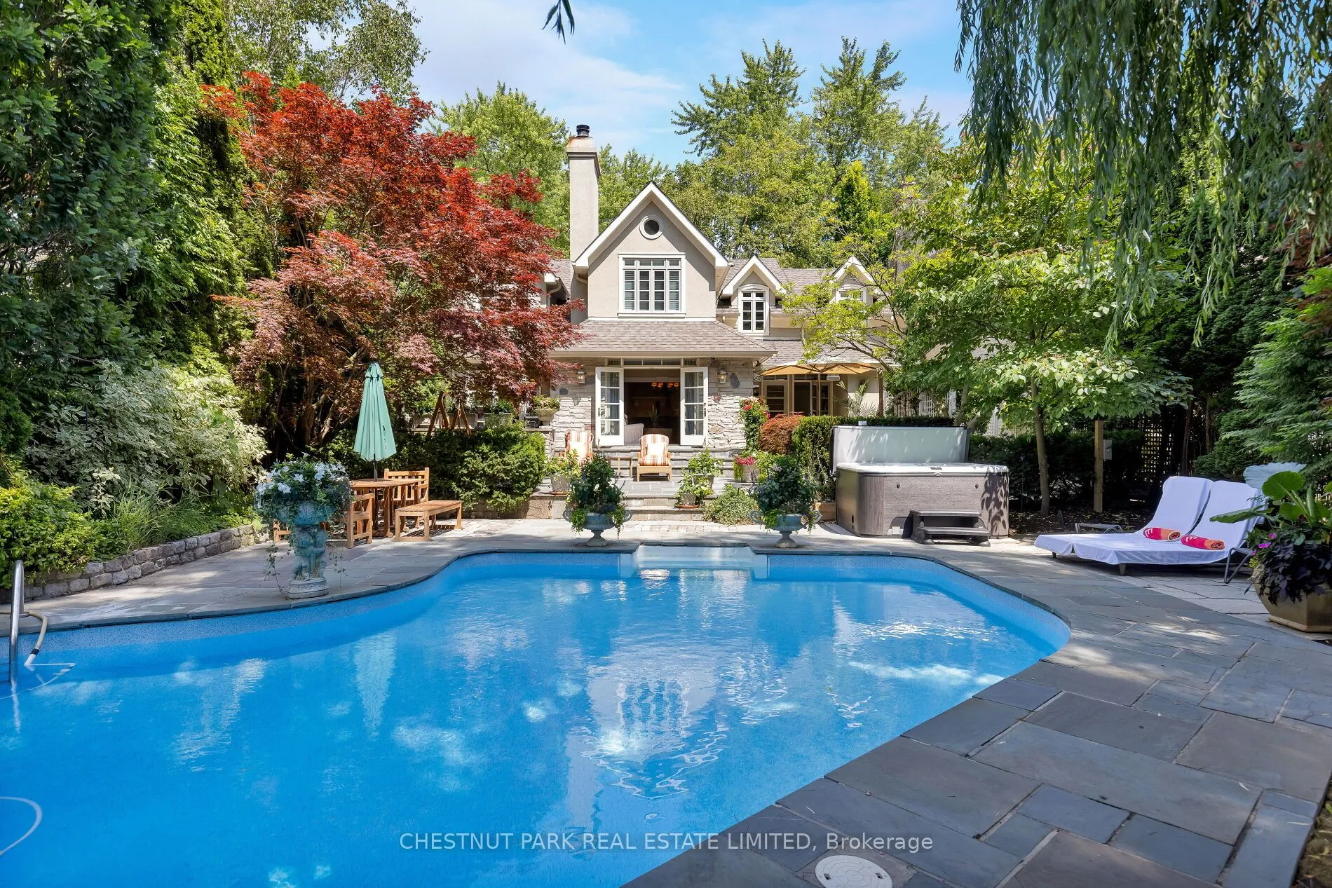 69 Otter Crescent, ON M5N 2W7