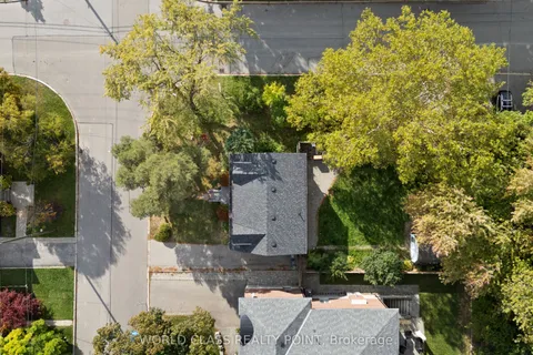 118 Anndale Drive, ON M2N 2X5