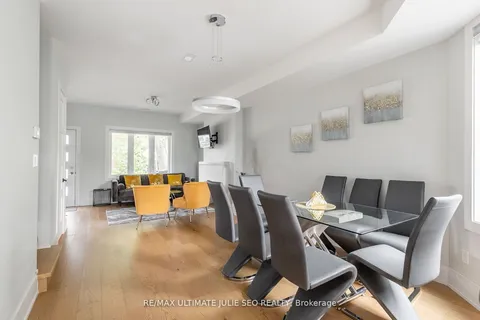 223 Manning Avenue, ON M6J 2K8