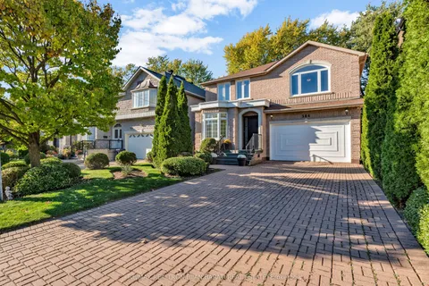 384 Hillcrest Avenue, ON M2N 3R1